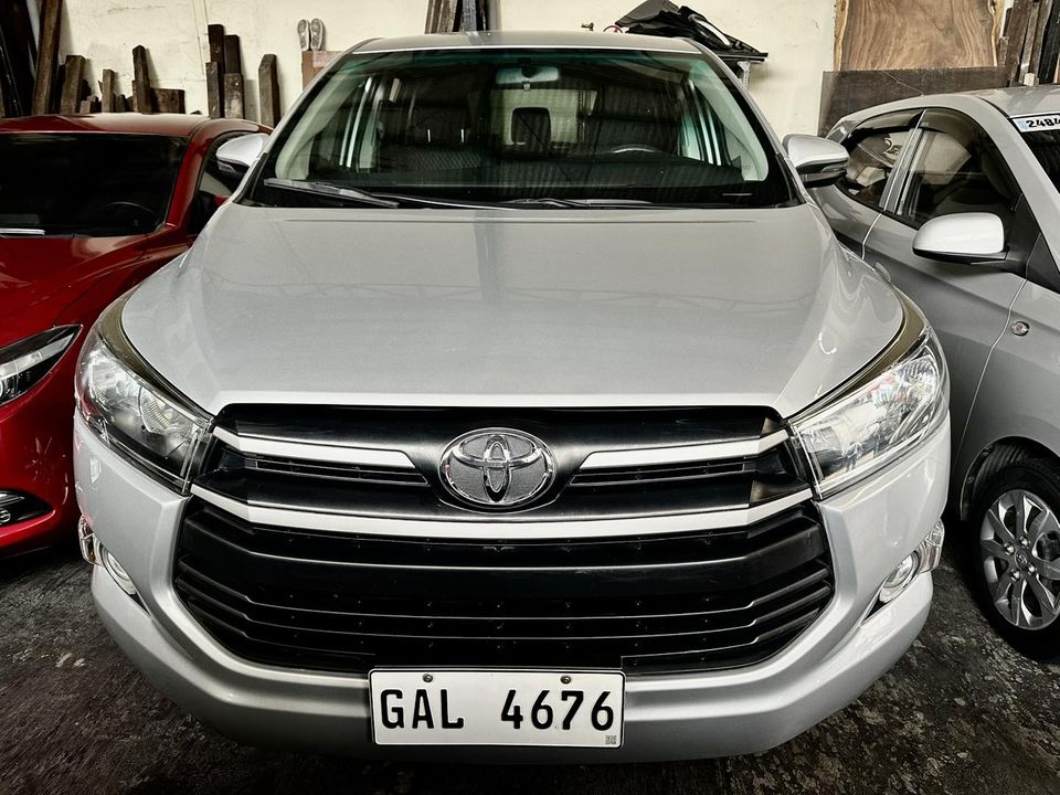 2019 toyota innova E