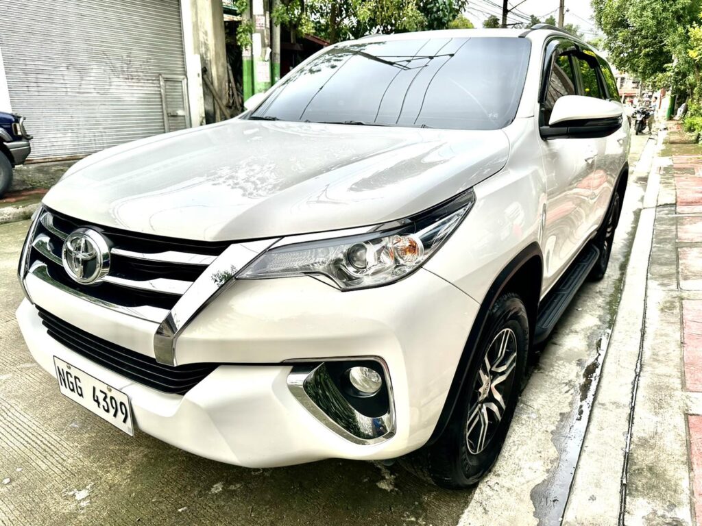 2020 toyota fortuner G 4x2 1