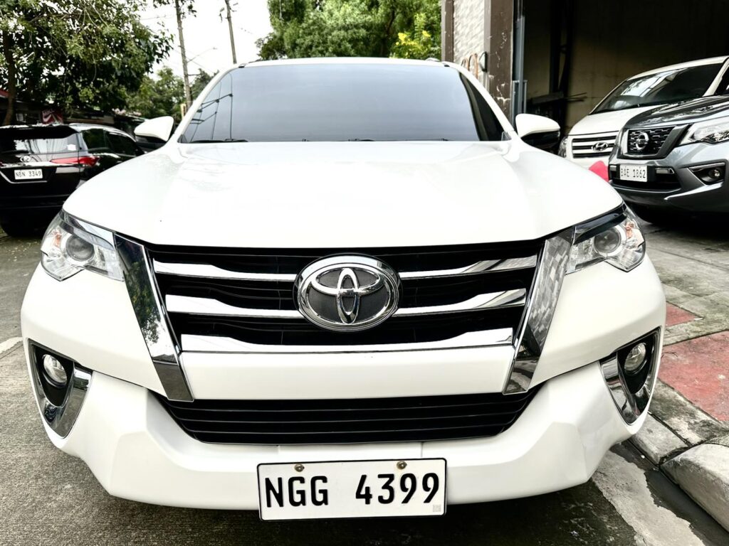 2020 toyota fortuner G 4x2