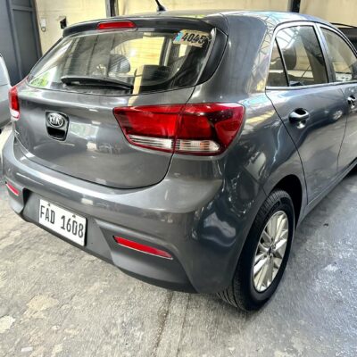 2017 kia rio hatchback 5